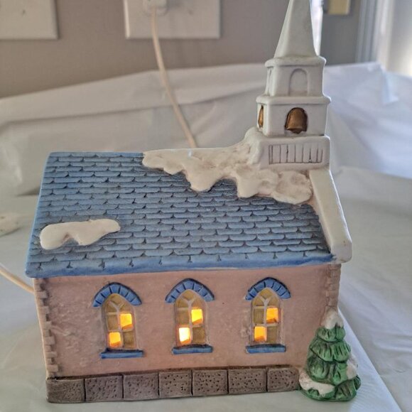 Vintage Bisque Porcelain Church – Illuminated Christmas Village House – Hand-Pai - Picture 2 of 4